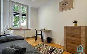 Leaf Room - 20 Minutes To Gdansk Old Town & Seaside